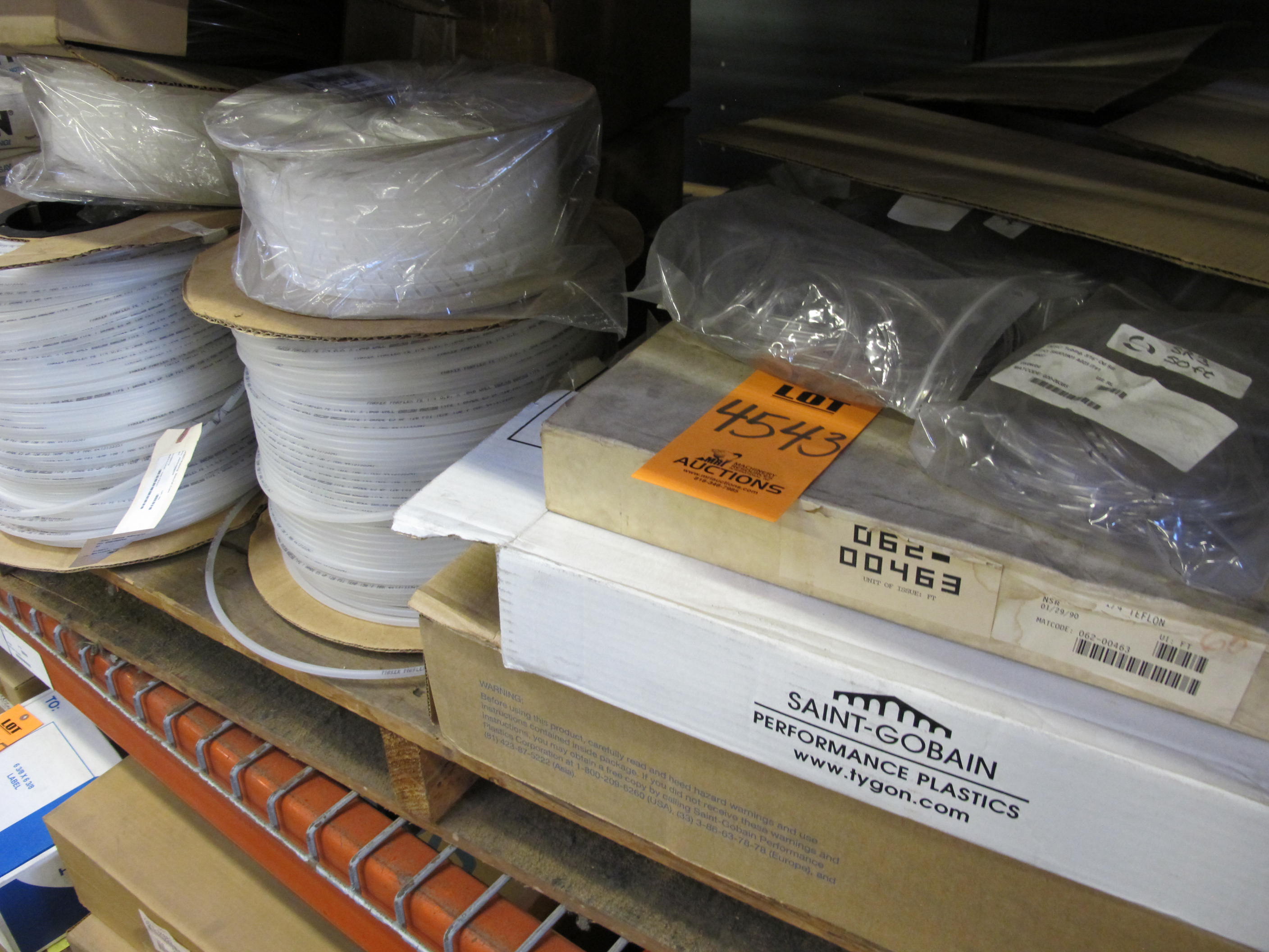 LOT TO INCLUDE: MISC. PLASTIC TUBING, (2 SPOOLS) TUBING, NATURAL COLOR KIND, 1/4" OD X 1000 FT LG X 0.040" WALL SIZE, POLYETHYLENE D1248 MATERIAL, 120 PSI WORKING PRESSURE PRESS RATING, SPIRALITE 510 CLEAR VINYL TUBING, TYGON 2475 TUBING, ETC. LOADING & HANDLING FEE $15-4543